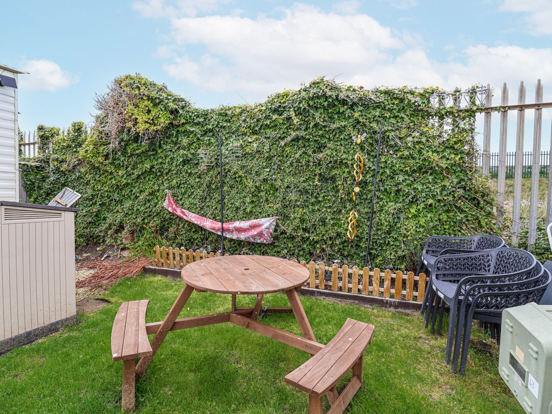 Golden Gate Holiday Centre - Holiday Accommodation 20618