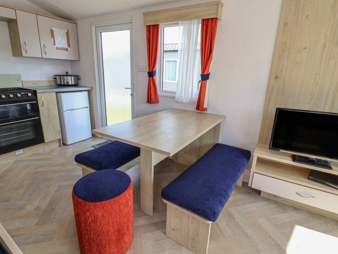 Ty Mawr Holiday Park - Holiday Accommodation 21121
