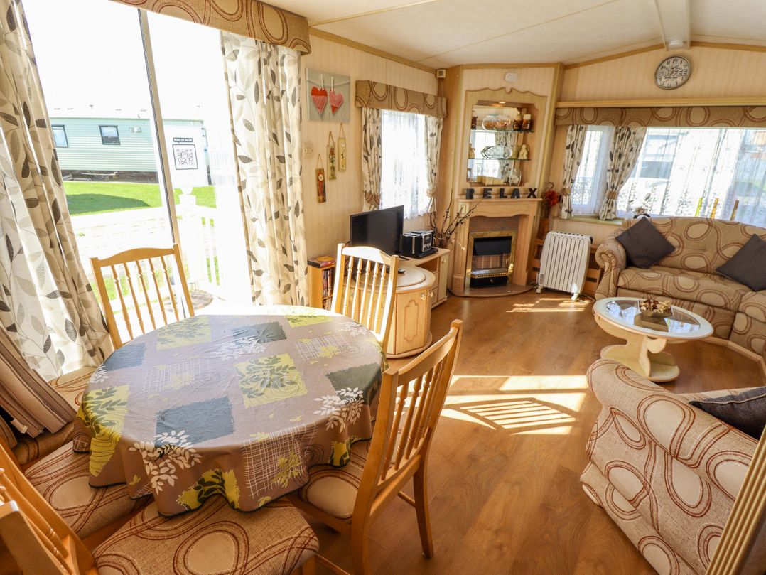 Coastfield Holiday Village - Holiday Accommodation 2604