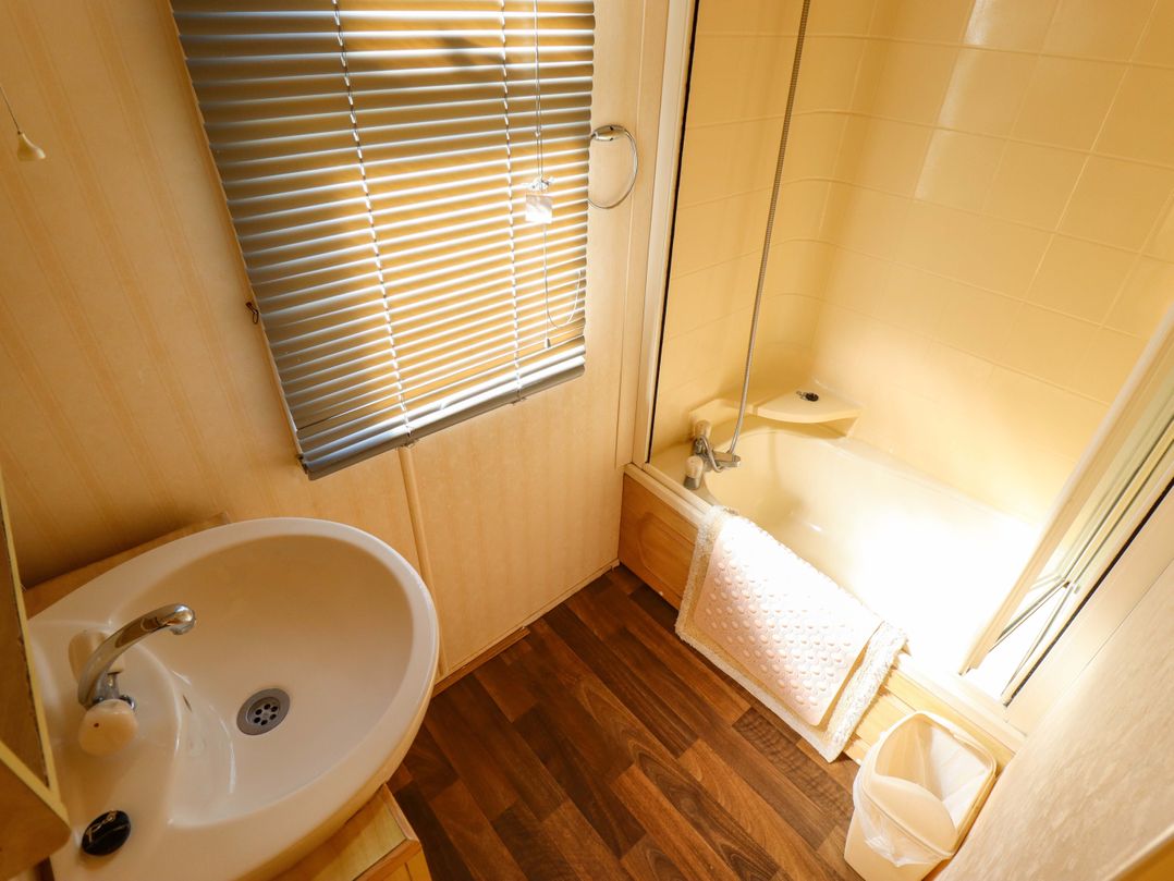 Coastfield Holiday Village - Holiday Accommodation 2604