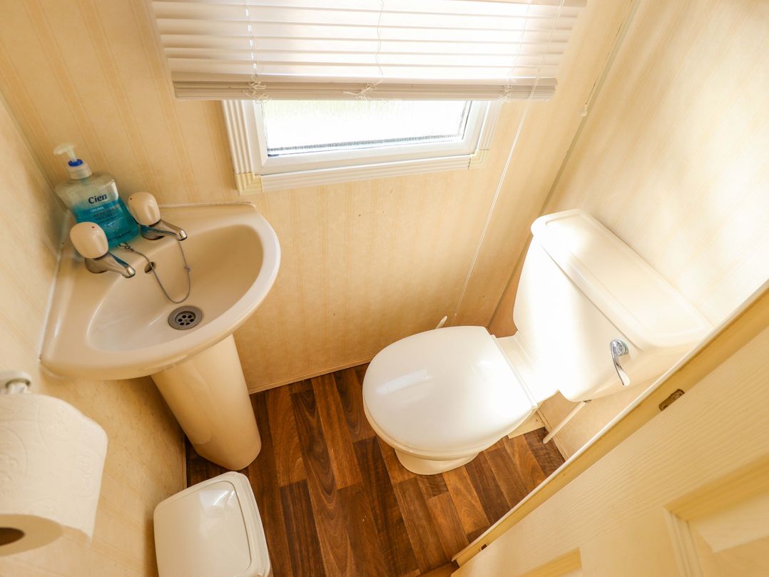Coastfield Holiday Village - Holiday Accommodation 2604