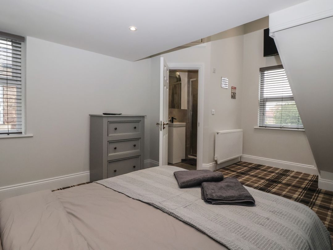 Flat 2 23 Hyde Park Road