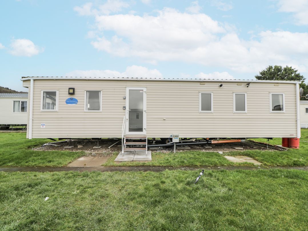 Brynowen Holiday Park - 22432