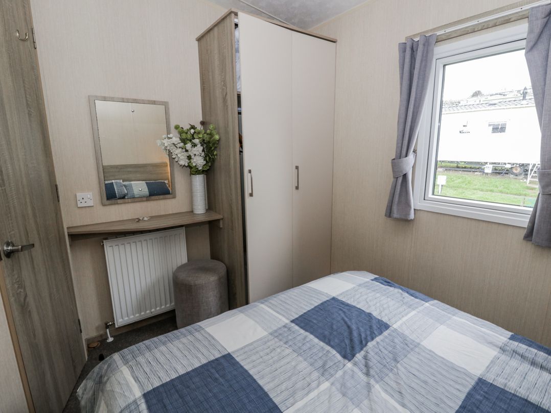 Brynowen Holiday Park - 22432
