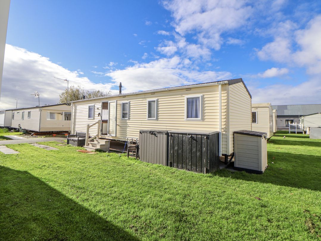 Chappie's Caravan - Rhyl 8