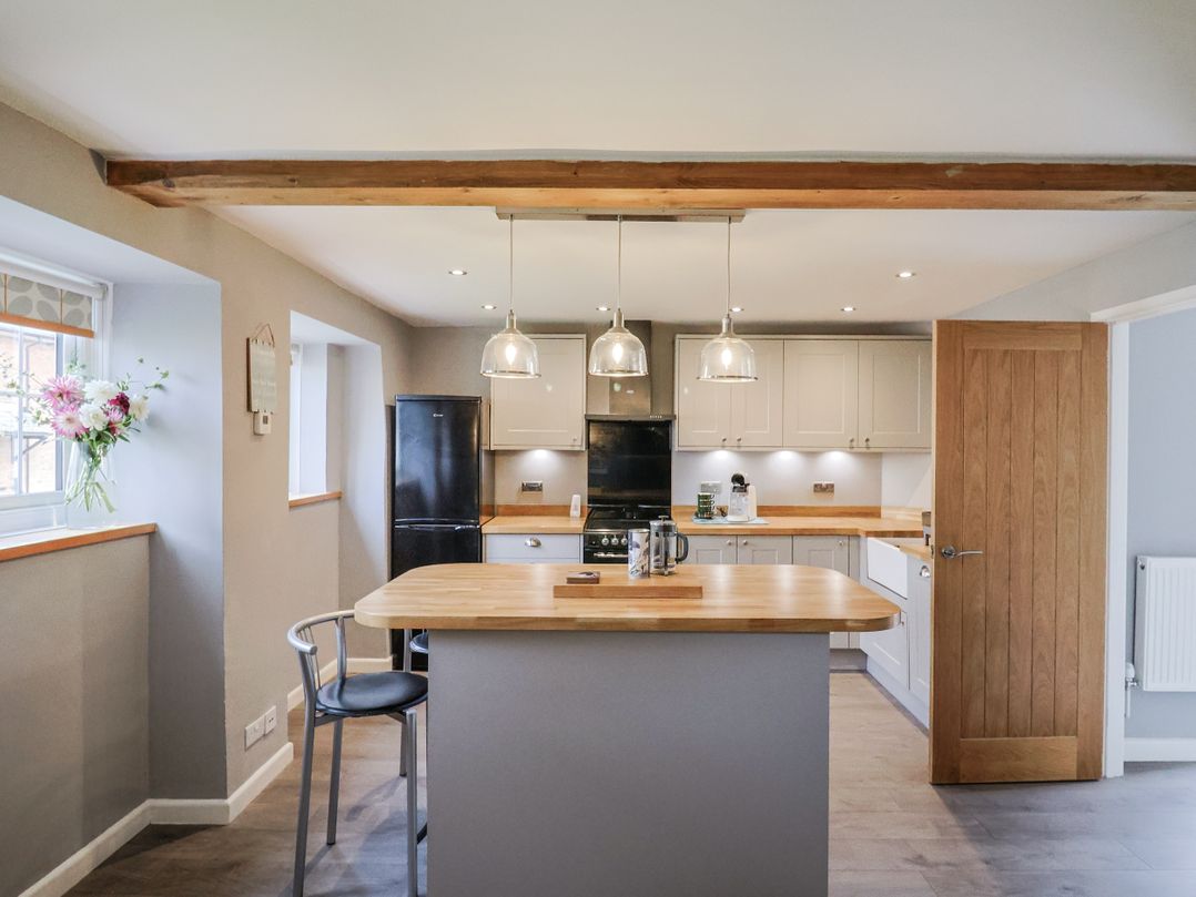 Rushmoor Cottage