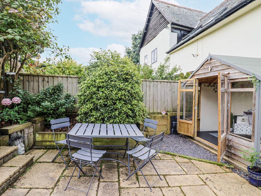 Rushmoor Cottage