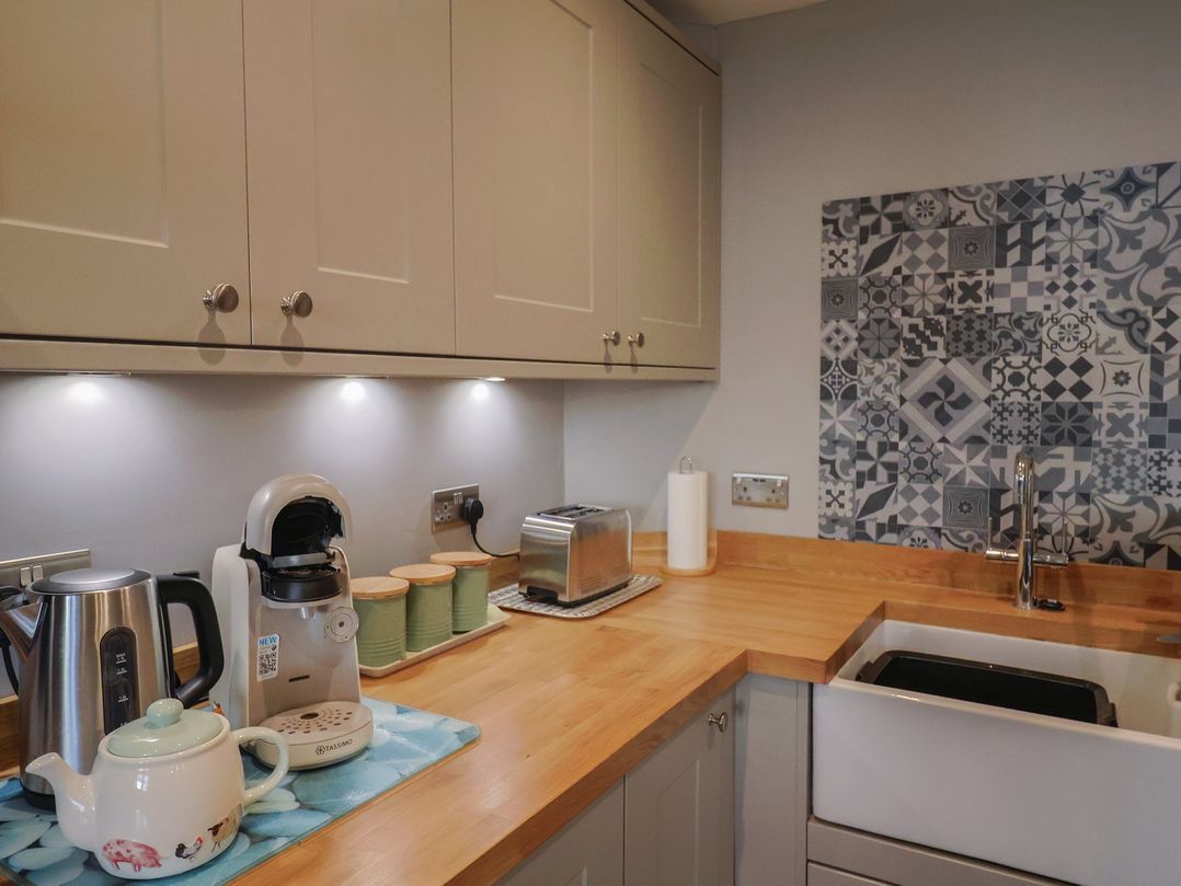 Rushmoor Cottage