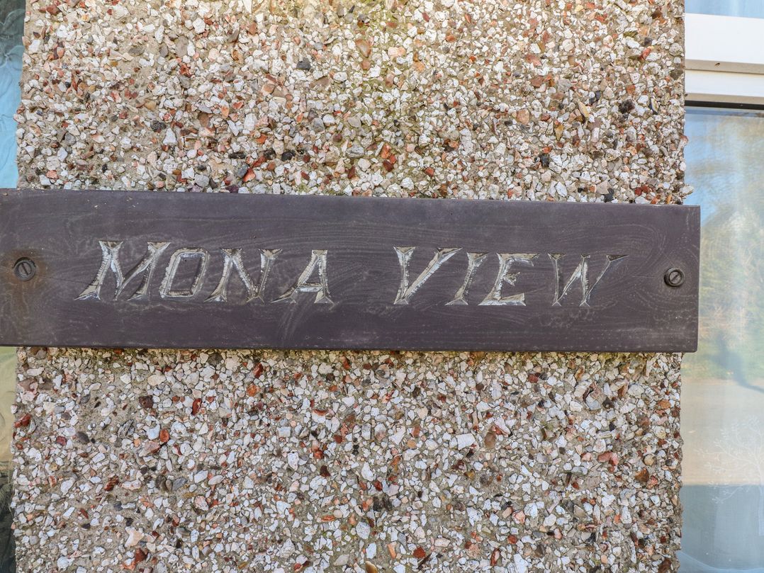 Mona View