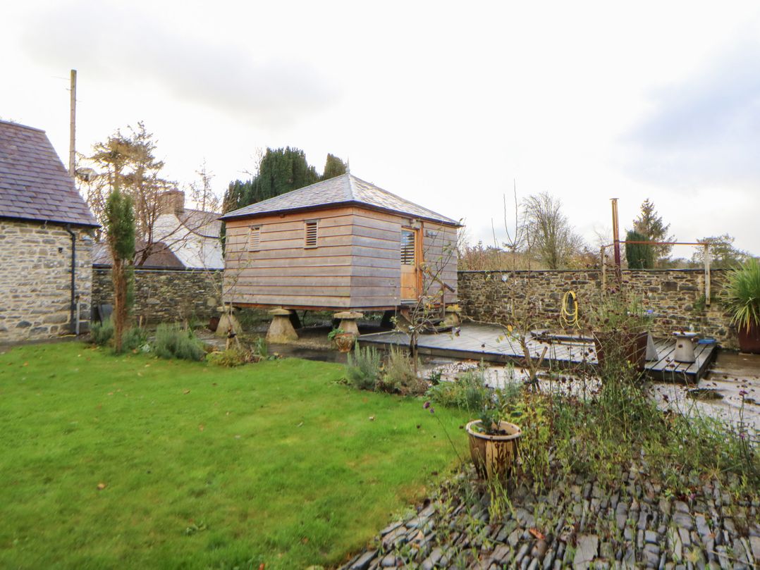 Secret Garden Cottage