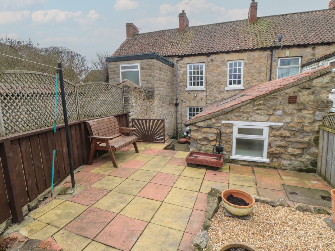 Daisy cottage