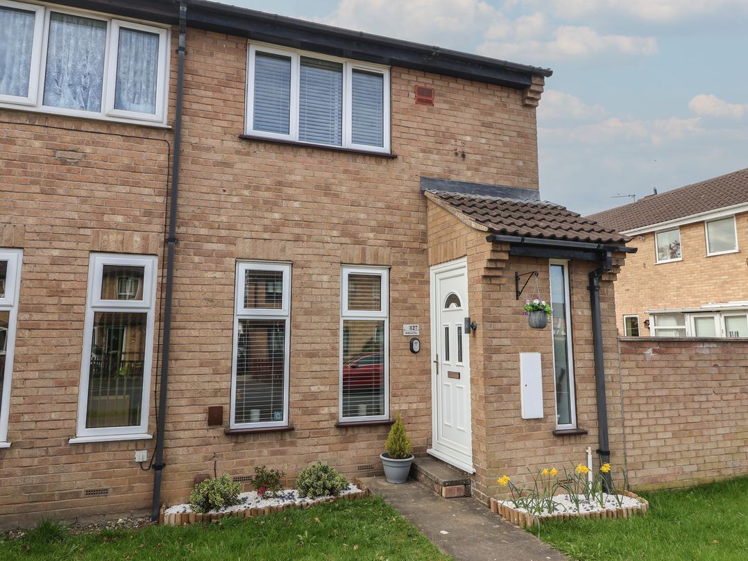 127 Bellhouse Way