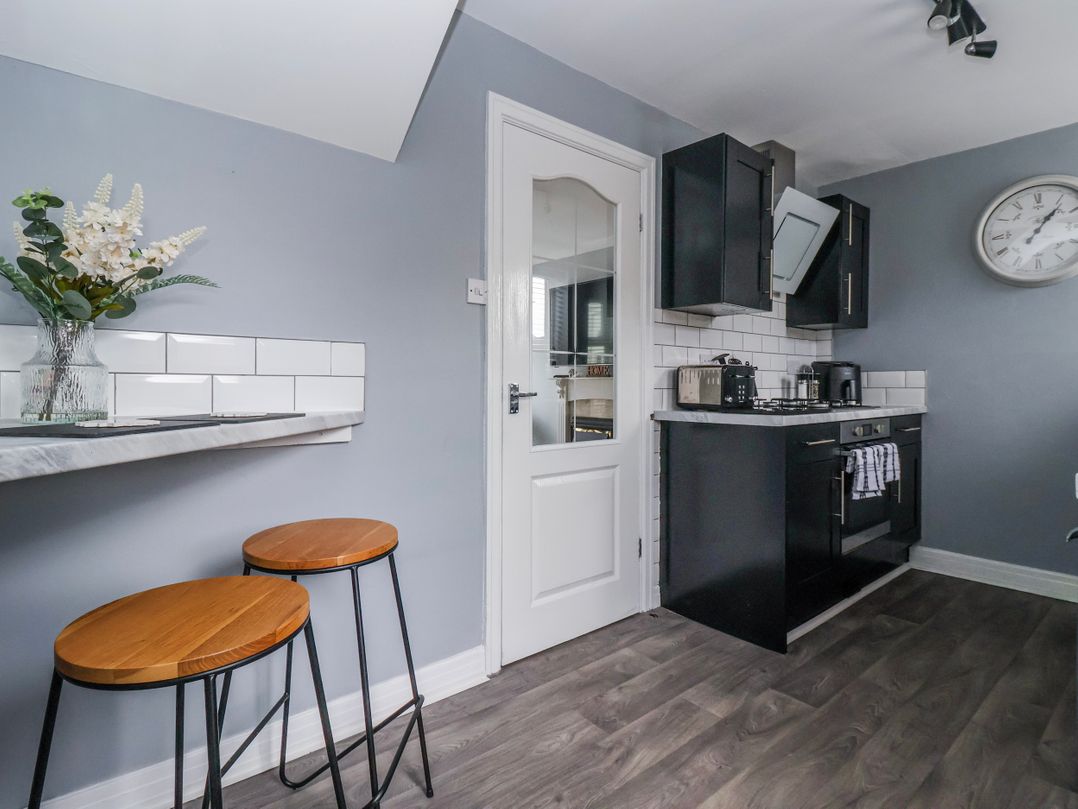127 Bellhouse Way