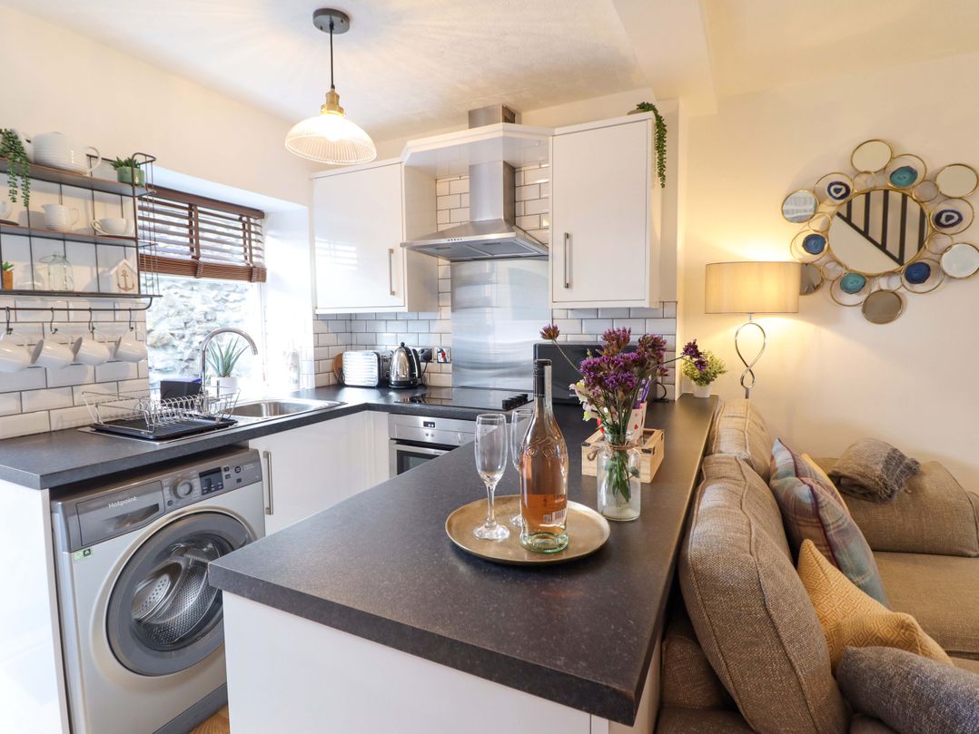 Periwinkle Cottage