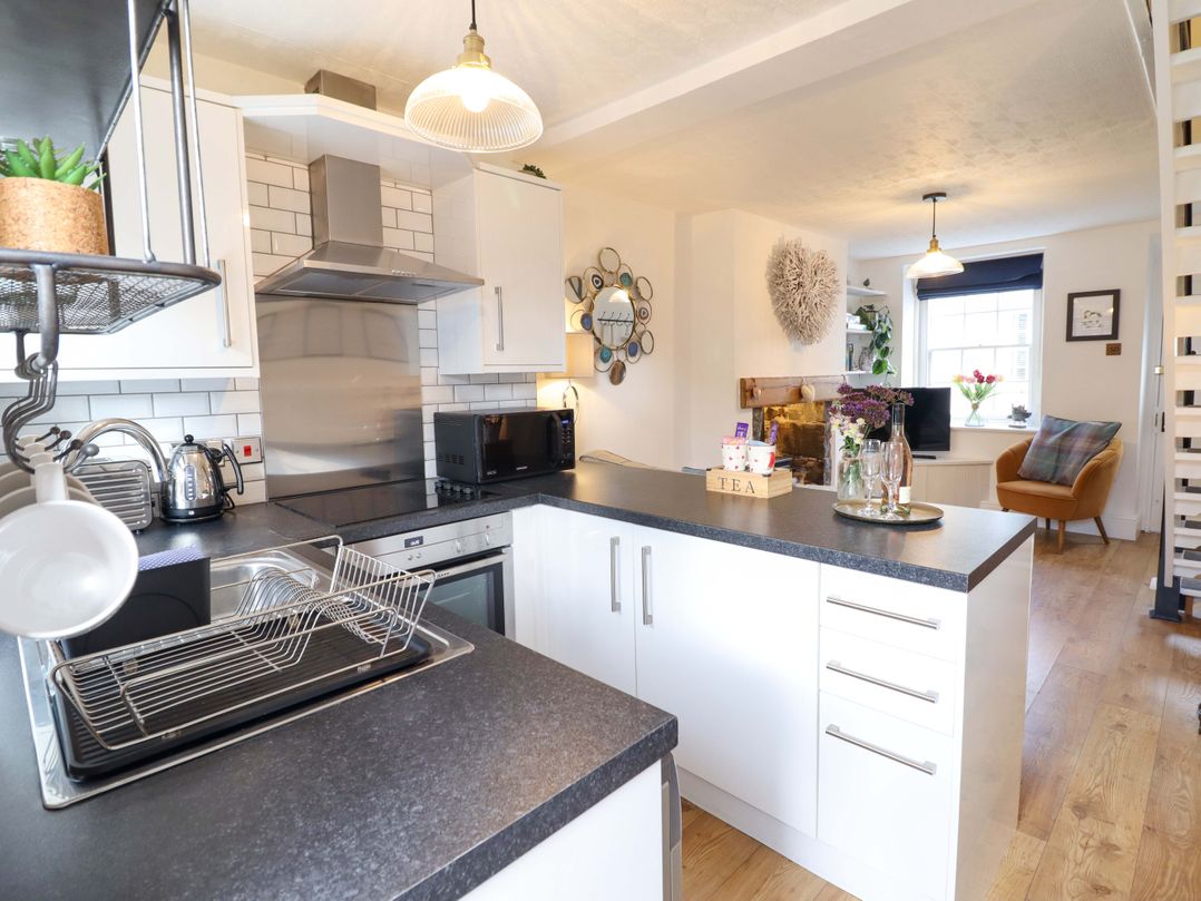 Periwinkle Cottage