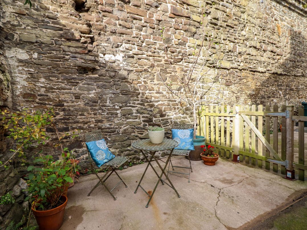 Periwinkle Cottage