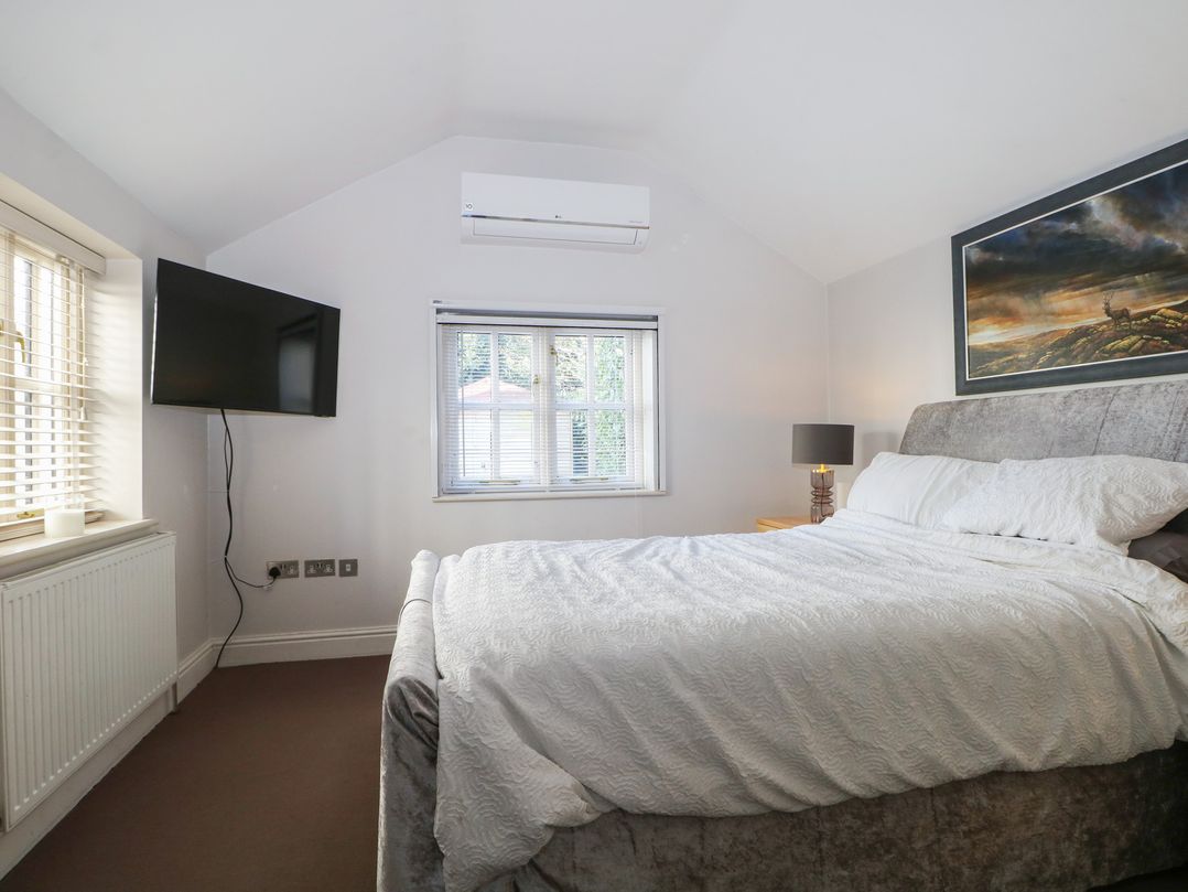 Tiffanys Coach House