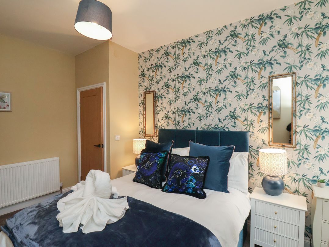 Apartment 2, Blackburn Heights