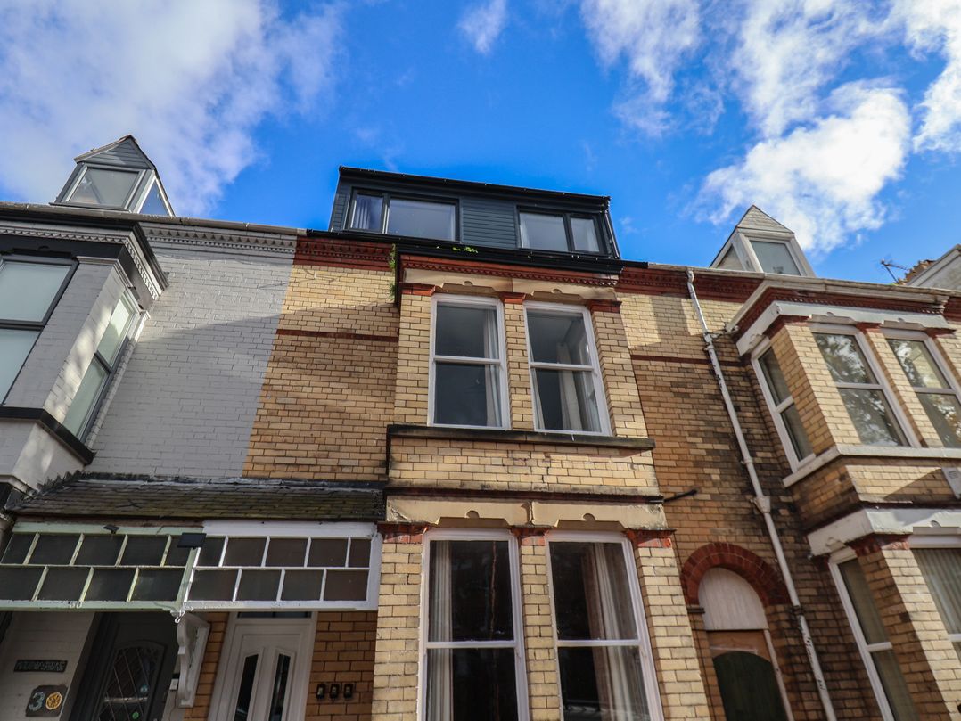 Apartment 2, Blackburn Heights