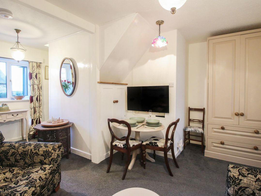 Bumble Bee at 2 Clematis Cottage