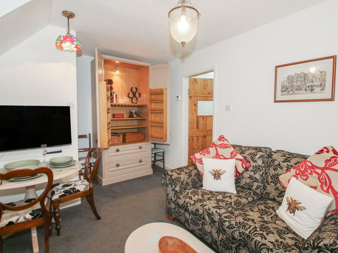 Bumble Bee at 2 Clematis Cottage