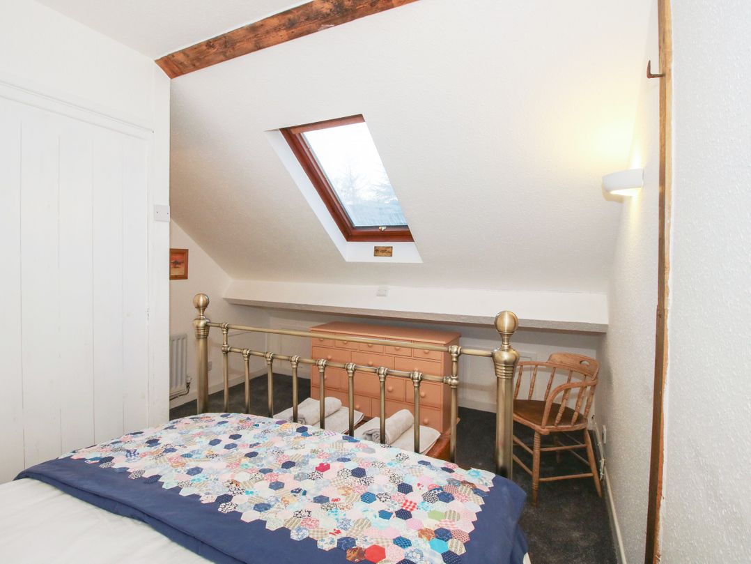 Bumble Bee at 2 Clematis Cottage