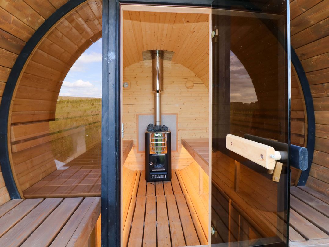 Kingfisher Hut