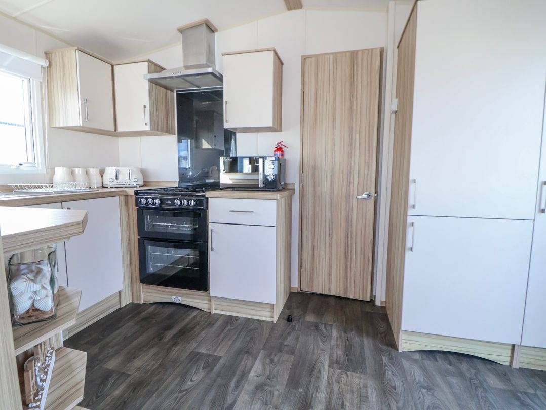 The Beachside Hideout - St Michaels Caravan Park
