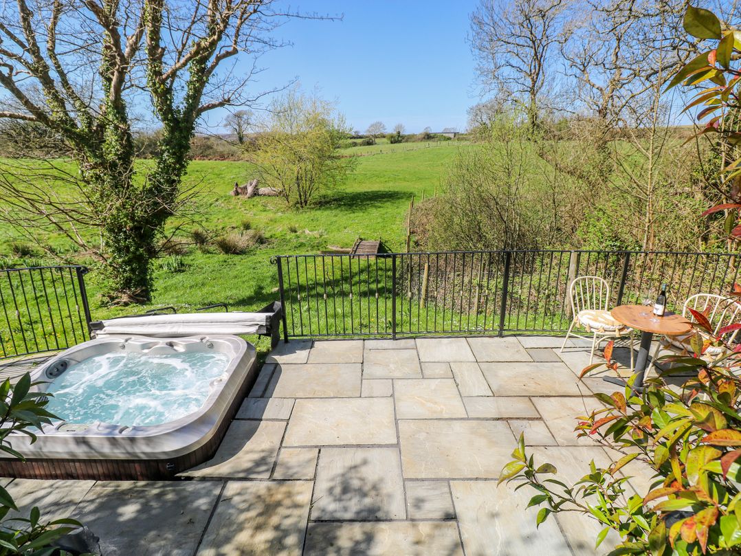Rose Apartment - Gower