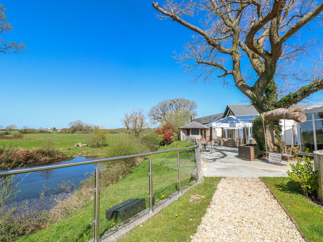 Willow Apartment - Gower