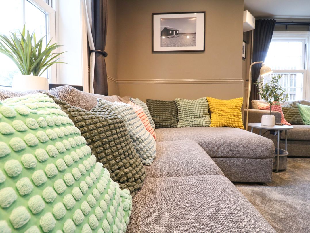 1A Coastguard Cottages