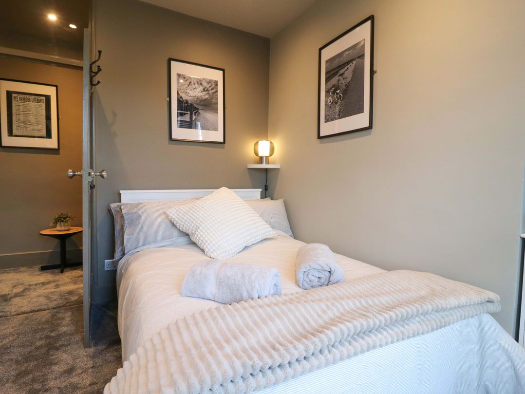 1A Coastguard Cottages