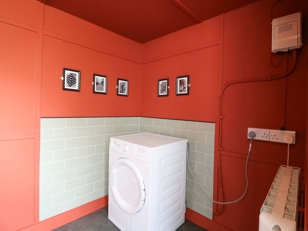 1A Coastguard Cottages