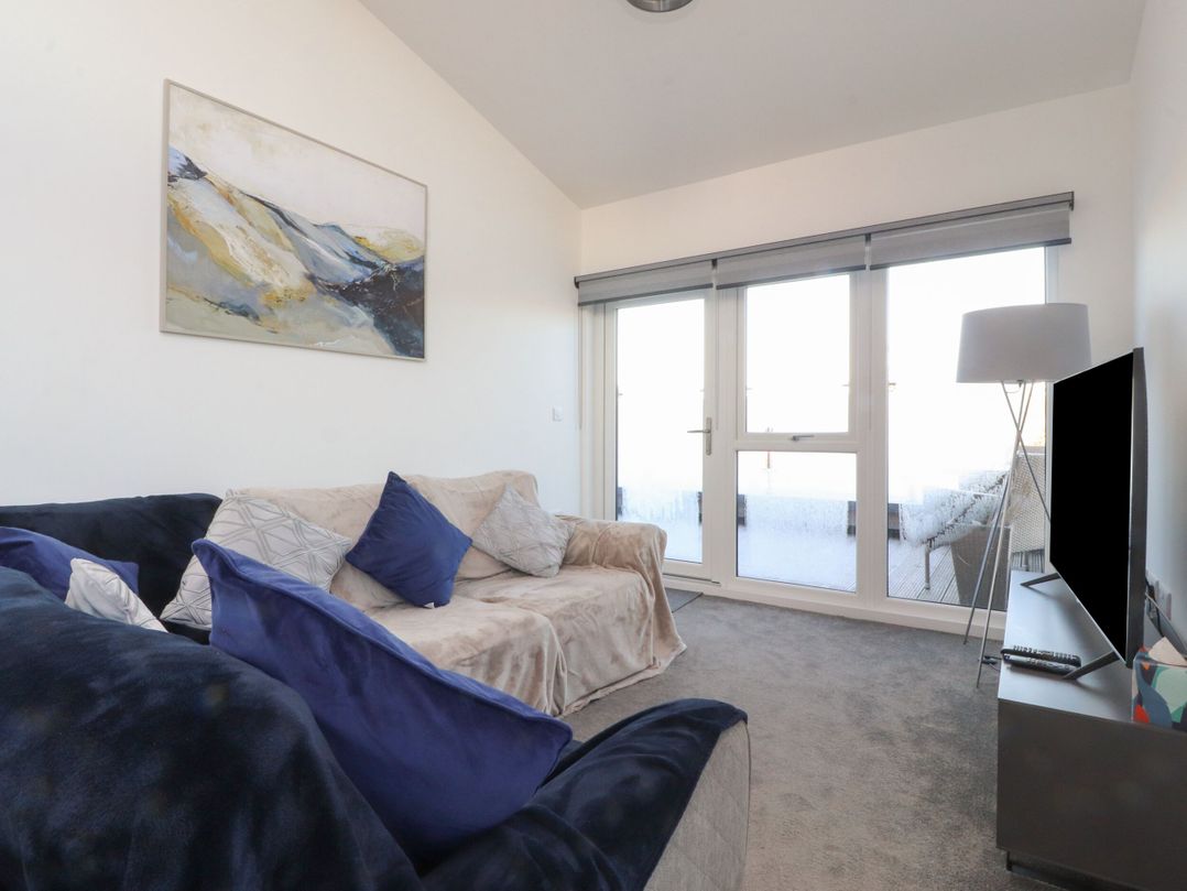 Apartment 20, River View