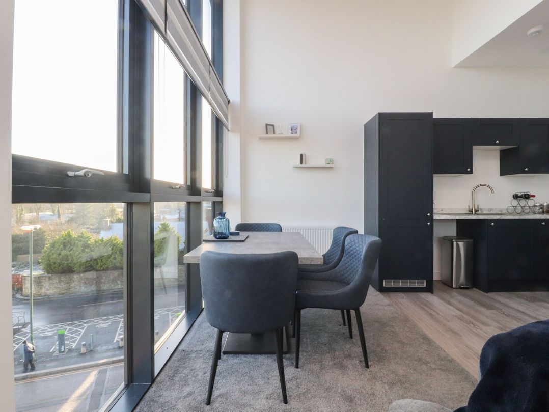 Apartment 20, River View