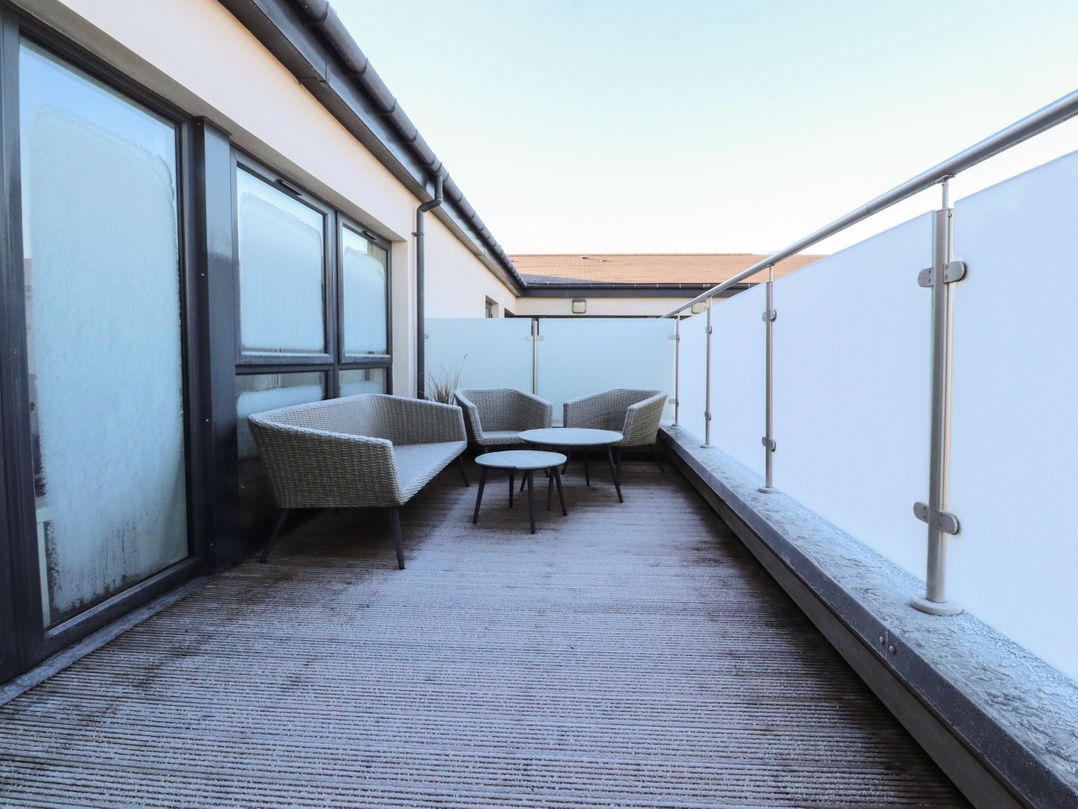 Apartment 20, River View