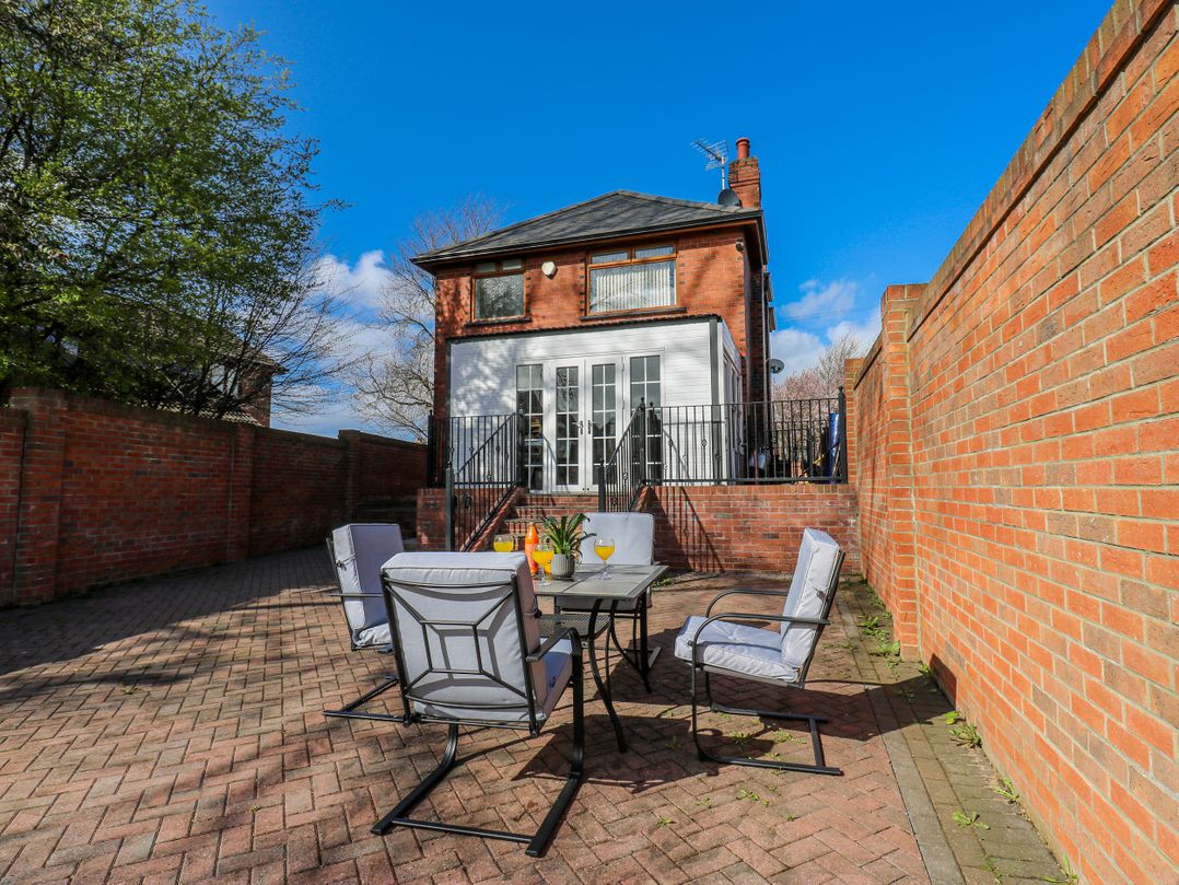 Middleton Park House