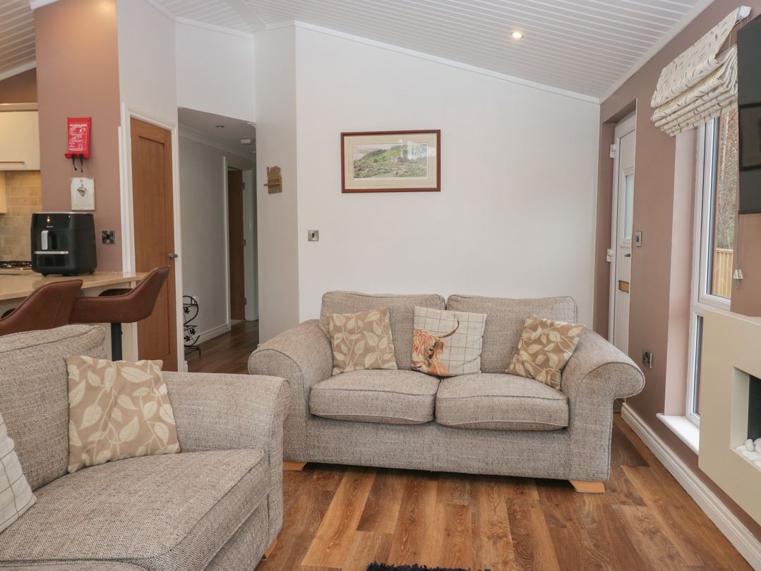 High Lake View Lodge