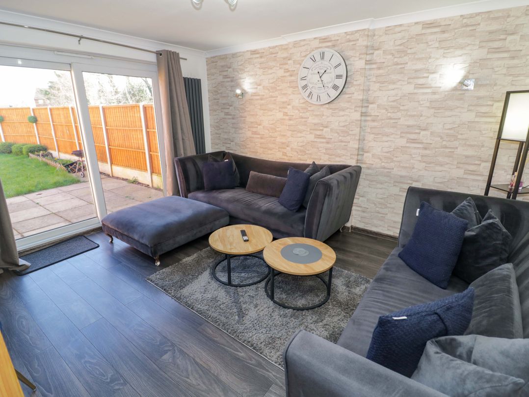 7 Waverton Mews