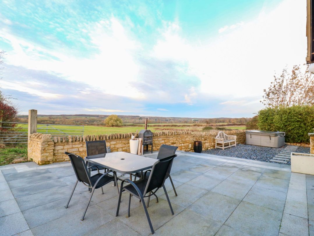 The Lodge @ Lodge Farm