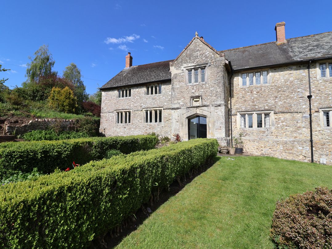 Ellishayes Farm