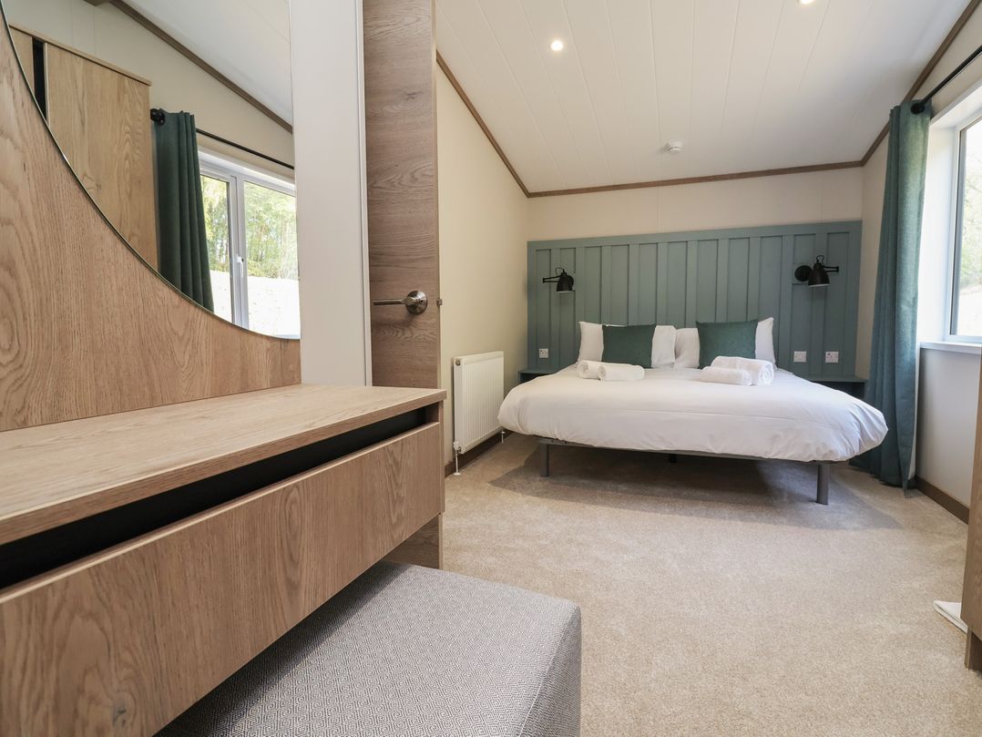 Cedar Lodge 3 Bedrooms with hot tub