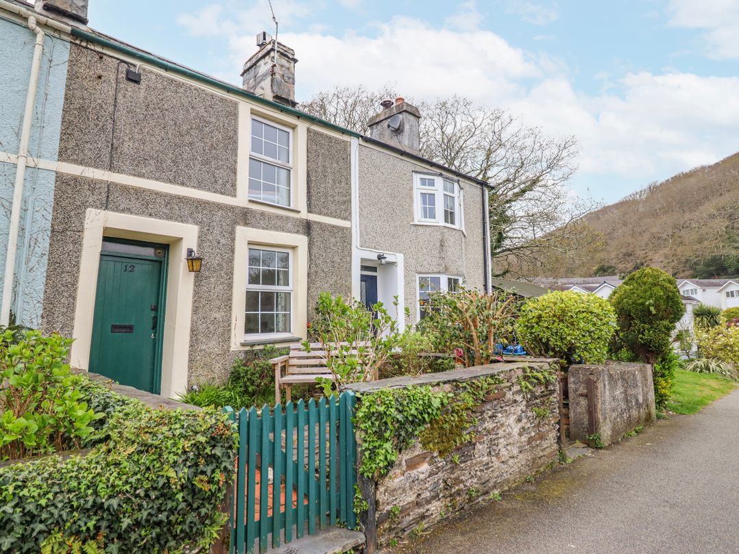 12 Glyn Terrace