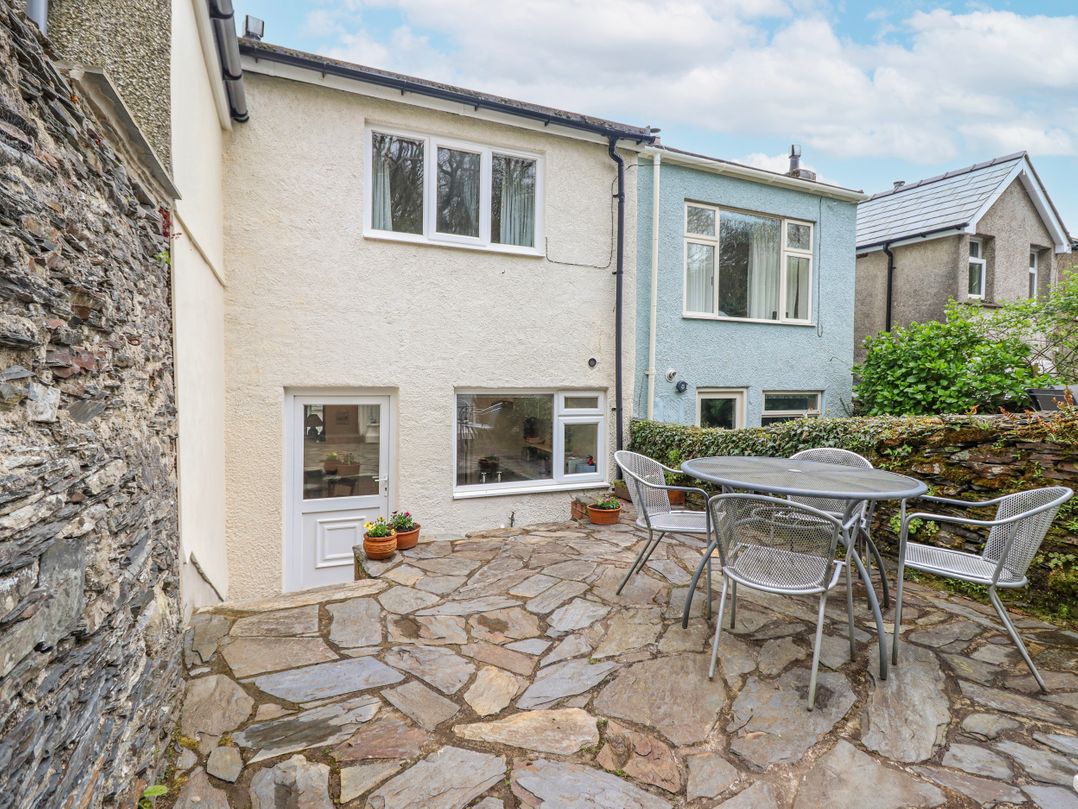 12 Glyn Terrace