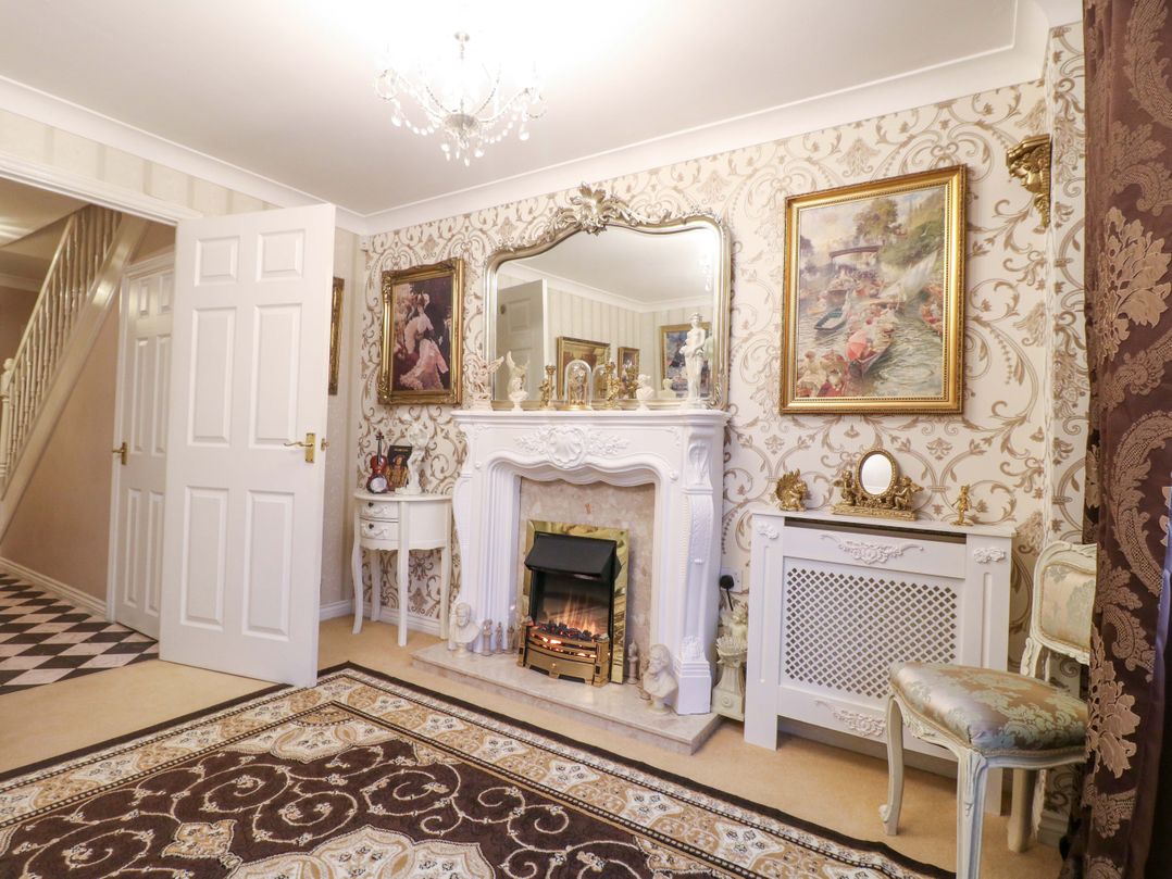 41 Lower Birches Way