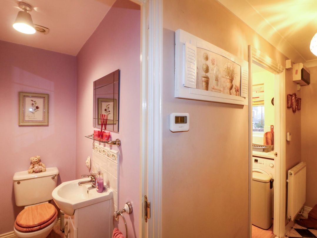 41 Lower Birches Way