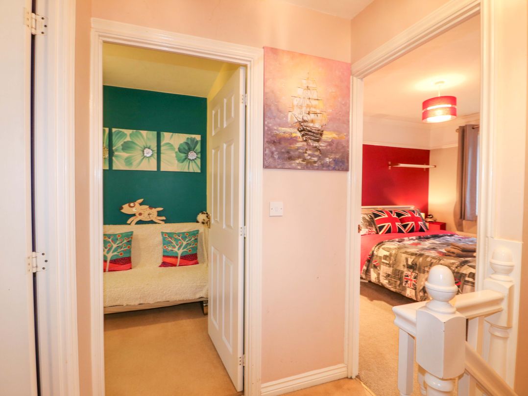 41 Lower Birches Way