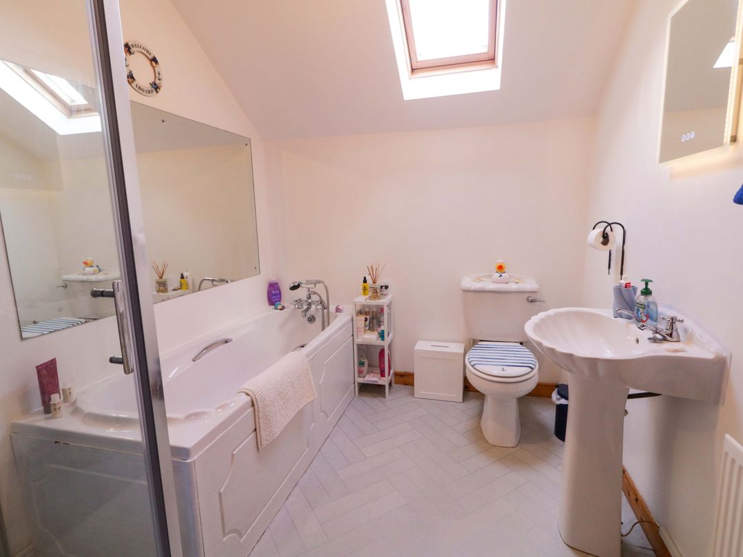 Primrose Seaside Escape