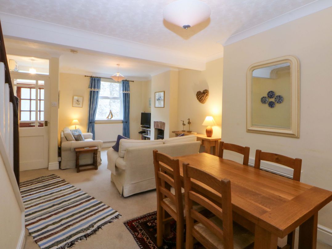 15 Rose Hill