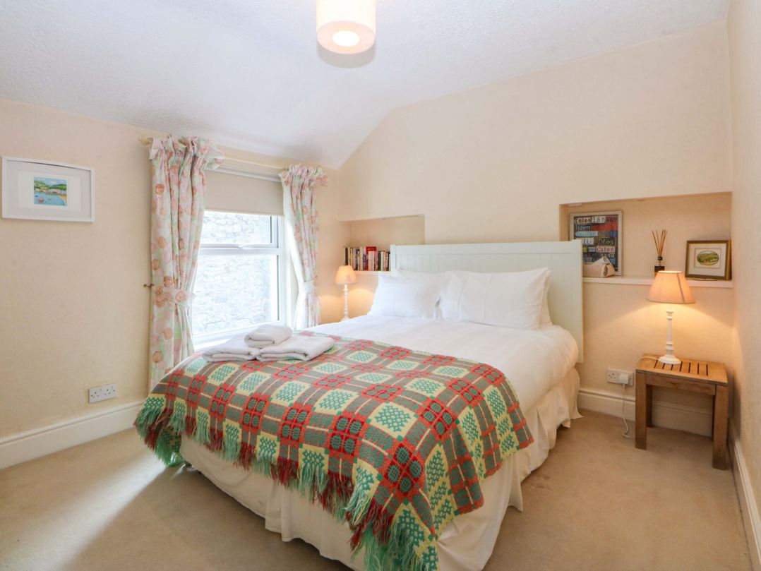 15 Rose Hill